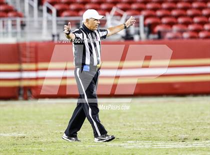 Thumbnail 3 in Mater Dei vs St. Mary's (Levi's Stadium High School Football Series) photogallery.