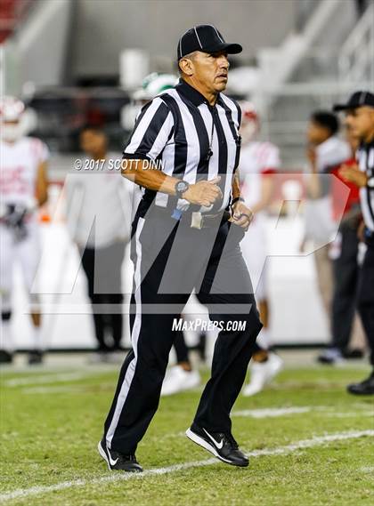 Thumbnail 3 in Mater Dei vs St. Mary's (Levi's Stadium High School Football Series) photogallery.