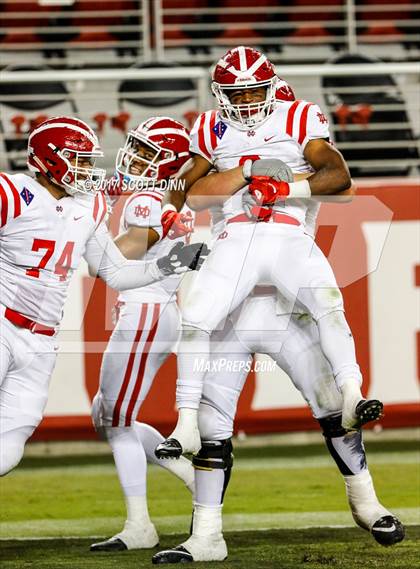 Thumbnail 3 in Mater Dei vs St. Mary's (Levi's Stadium High School Football Series) photogallery.