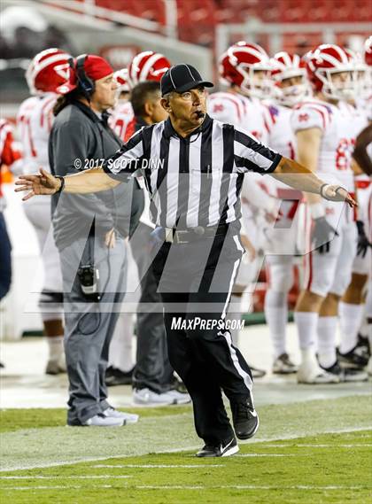 Thumbnail 2 in Mater Dei vs St. Mary's (Levi's Stadium High School Football Series) photogallery.