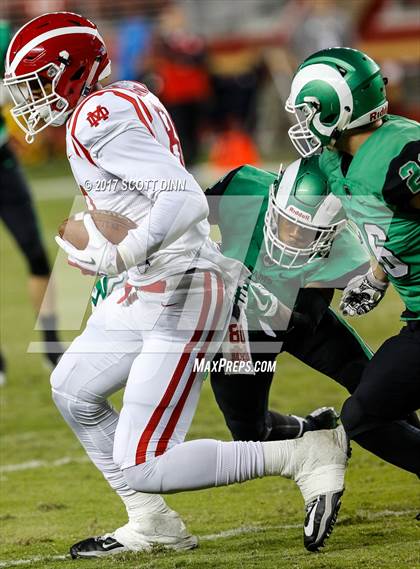 Thumbnail 2 in Mater Dei vs St. Mary's (Levi's Stadium High School Football Series) photogallery.