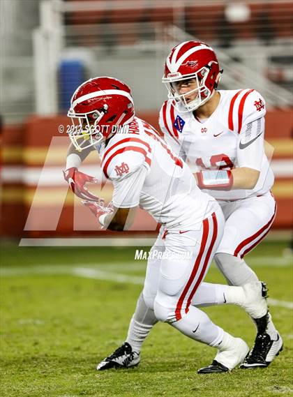 Thumbnail 2 in Mater Dei vs St. Mary's (Levi's Stadium High School Football Series) photogallery.