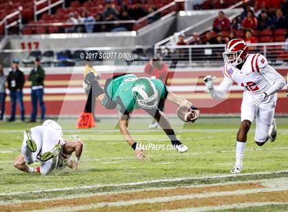 Thumbnail 1 in Mater Dei vs St. Mary's (Levi's Stadium High School Football Series) photogallery.