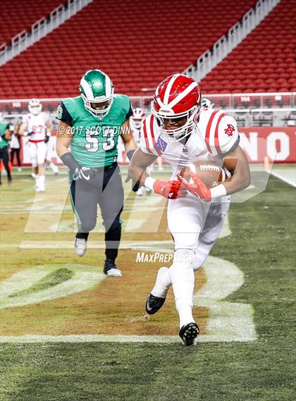 Thumbnail 1 in Mater Dei vs St. Mary's (Levi's Stadium High School Football Series) photogallery.