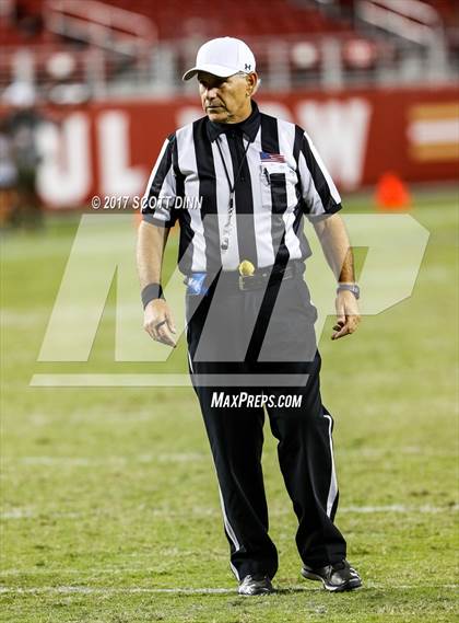Thumbnail 2 in Mater Dei vs St. Mary's (Levi's Stadium High School Football Series) photogallery.