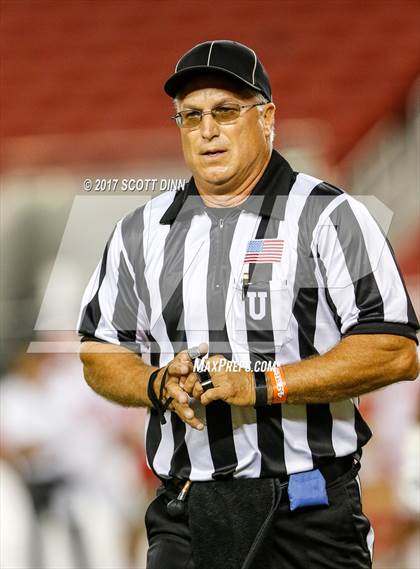 Thumbnail 1 in Mater Dei vs St. Mary's (Levi's Stadium High School Football Series) photogallery.