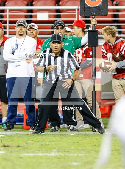 Thumbnail 2 in Mater Dei vs St. Mary's (Levi's Stadium High School Football Series) photogallery.