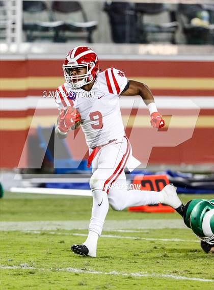 Thumbnail 2 in Mater Dei vs St. Mary's (Levi's Stadium High School Football Series) photogallery.