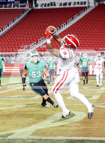 Thumbnail 3 in Mater Dei vs St. Mary's (Levi's Stadium High School Football Series) photogallery.