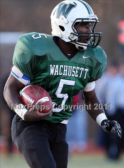 Thumbnail 3 in Holy Name Central Catholic vs. Wachusett Regional photogallery.