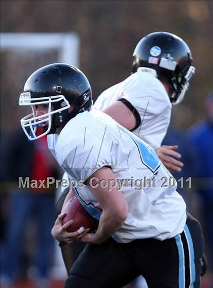 Thumbnail 3 in Holy Name Central Catholic vs. Wachusett Regional photogallery.