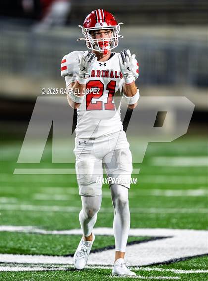 Thumbnail 3 in Navasota vs. Bridge City (UIL Football 4A D1 Area) photogallery.