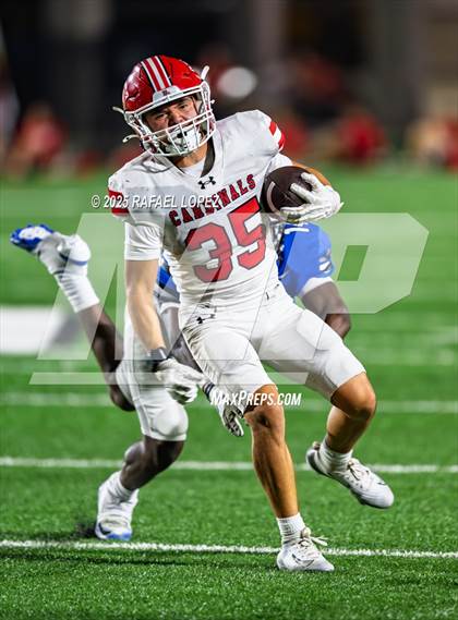 Thumbnail 2 in Navasota vs. Bridge City (UIL Football 4A D1 Area) photogallery.
