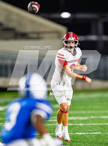 Thumbnail 2 in Navasota vs. Bridge City (UIL Football 4A D1 Area) photogallery.