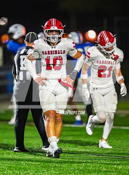 Thumbnail 3 in Navasota vs. Bridge City (UIL 4A D1 Football Area) photogallery.