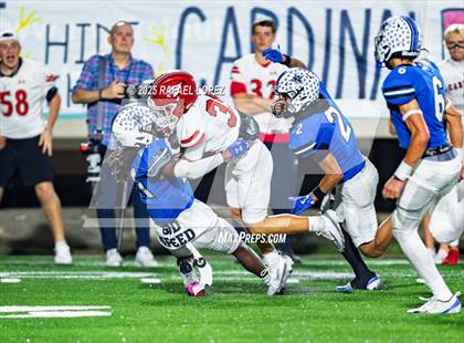 Thumbnail 3 in Navasota vs. Bridge City (UIL Football 4A D1 Area) photogallery.