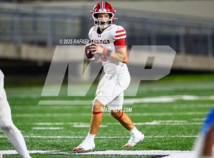 Thumbnail 1 in Navasota vs. Bridge City (UIL Football 4A D1 Area) photogallery.