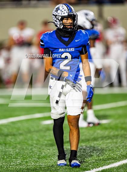 Thumbnail 2 in Navasota vs. Bridge City (UIL Football 4A D1 Area) photogallery.