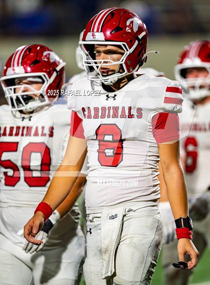 Thumbnail 3 in Navasota vs. Bridge City (UIL Football 4A D1 Area) photogallery.