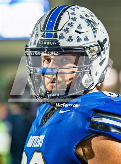 Thumbnail 1 in Navasota vs. Bridge City (UIL 4A D1 Football Area) photogallery.