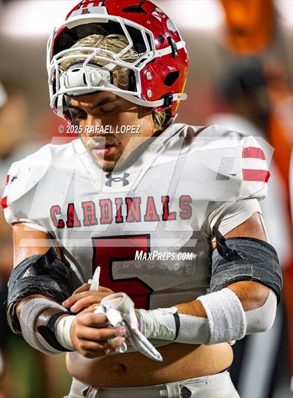 Thumbnail 1 in Navasota vs. Bridge City (UIL 4A D1 Football Area) photogallery.