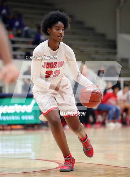 Thumbnail 3 in Judson vs. Summer Creek (McDonald's Texas Invitational) photogallery.