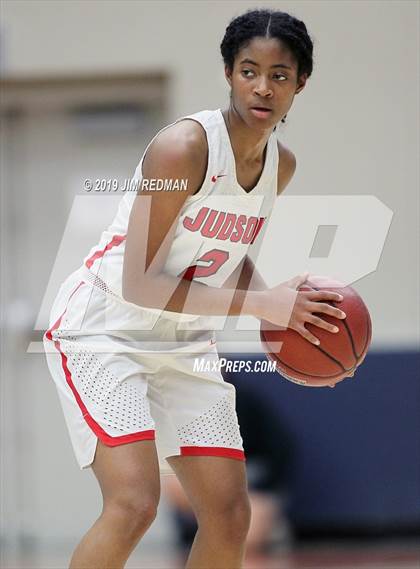 Thumbnail 3 in Judson vs. Summer Creek (McDonald's Texas Invitational) photogallery.