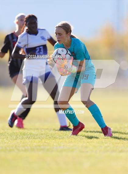 Thumbnail 3 in Bishop Grimes vs Tully photogallery.
