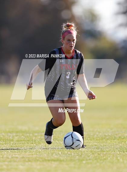 Thumbnail 1 in Bishop Grimes vs Tully photogallery.