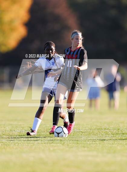 Thumbnail 1 in Bishop Grimes vs Tully photogallery.
