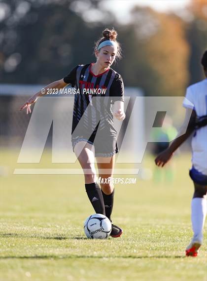 Thumbnail 3 in Bishop Grimes vs Tully photogallery.