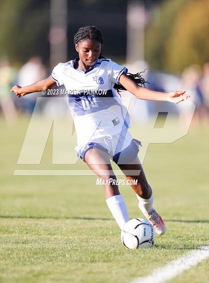 Thumbnail 3 in Bishop Grimes vs Tully photogallery.