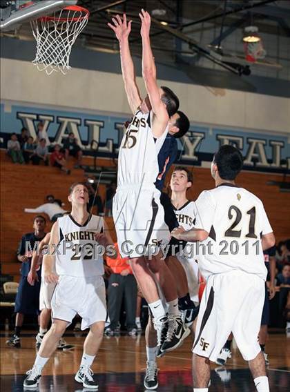 Thumbnail 2 in Chatsworth @ St. Francis (Falcon Classic) photogallery.