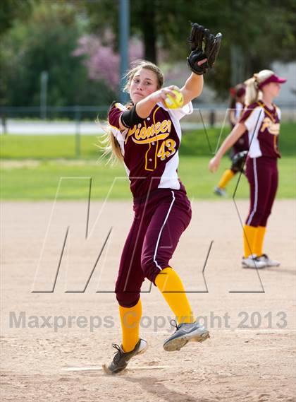 Thumbnail 1 in Simi Valley vs  Arroyo Grande (Simi Valley Tournament) photogallery.