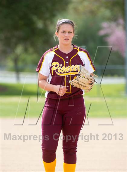 Thumbnail 2 in Simi Valley vs  Arroyo Grande (Simi Valley Tournament) photogallery.