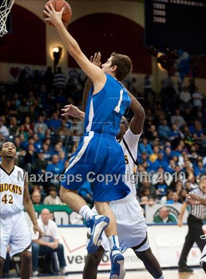 Thumbnail 1 in El Camino vs Rancho Bernardo (CIF SDS D1 Final) photogallery.