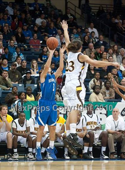 Thumbnail 3 in El Camino vs Rancho Bernardo (CIF SDS D1 Final) photogallery.