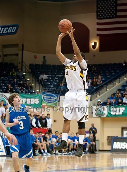Thumbnail 1 in El Camino vs Rancho Bernardo (CIF SDS D1 Final) photogallery.