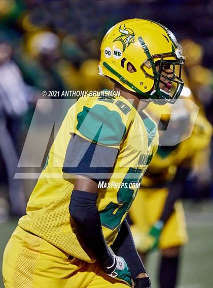 Thumbnail 1 in Aquinas @ Vanden (CIF State D3-AA Final) photogallery.