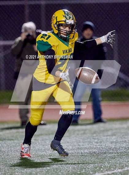 Thumbnail 2 in Aquinas @ Vanden (CIF State D3-AA Final) photogallery.