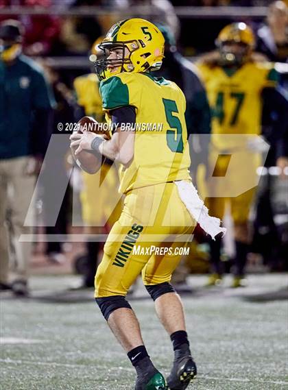 Thumbnail 3 in Aquinas @ Vanden (CIF State D3-AA Final) photogallery.