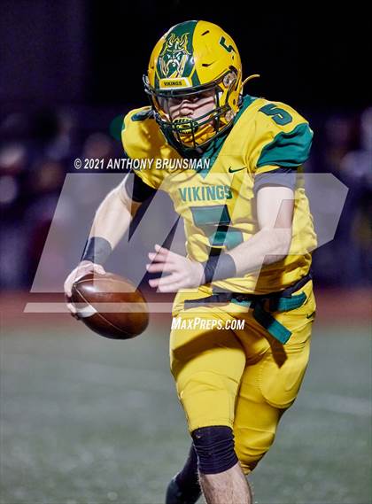 Thumbnail 2 in Aquinas @ Vanden (CIF State D3-AA Final) photogallery.