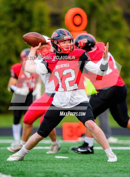 Thumbnail 2 in Floral Park Memorial @ Plainedge photogallery.