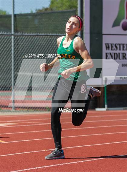 Thumbnail 1 in FVL Championship Trials May 1st (100, 200, 300 LH, 400) photogallery.