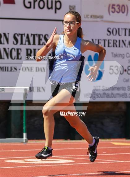 Thumbnail 2 in FVL Championship Trials May 1st (100, 200, 300 LH, 400) photogallery.