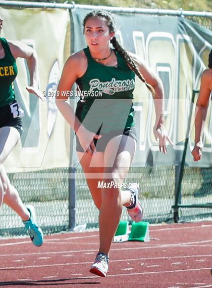 Thumbnail 2 in FVL Championship Trials May 1st (100, 200, 300 LH, 400) photogallery.