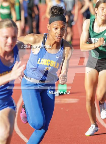 Thumbnail 1 in FVL Championship Trials May 1st (100, 200, 300 LH, 400) photogallery.