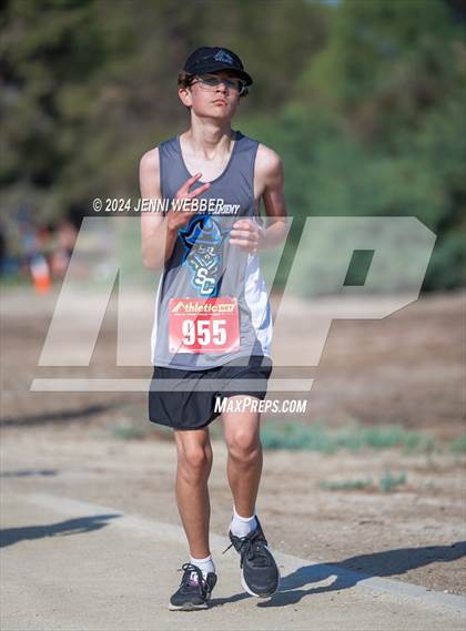 Thumbnail 2 in Larry Burgess Las Vegas Invitational (Boys) photogallery.