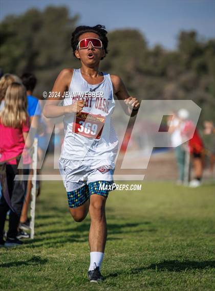 Thumbnail 2 in Larry Burgess Las Vegas Invitational (Boys) photogallery.