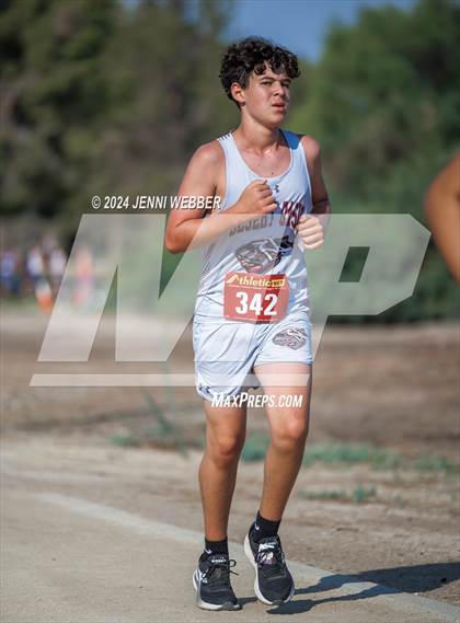 Thumbnail 3 in Larry Burgess Las Vegas Invitational (Boys) photogallery.